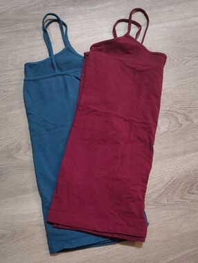 3 Items $15🚚2 Spaghetti Strap Tank Tops Sz XXL/19